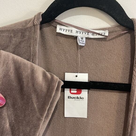 Nwt mauve HYFVE velvet cord sweater - Picture 3 of 5